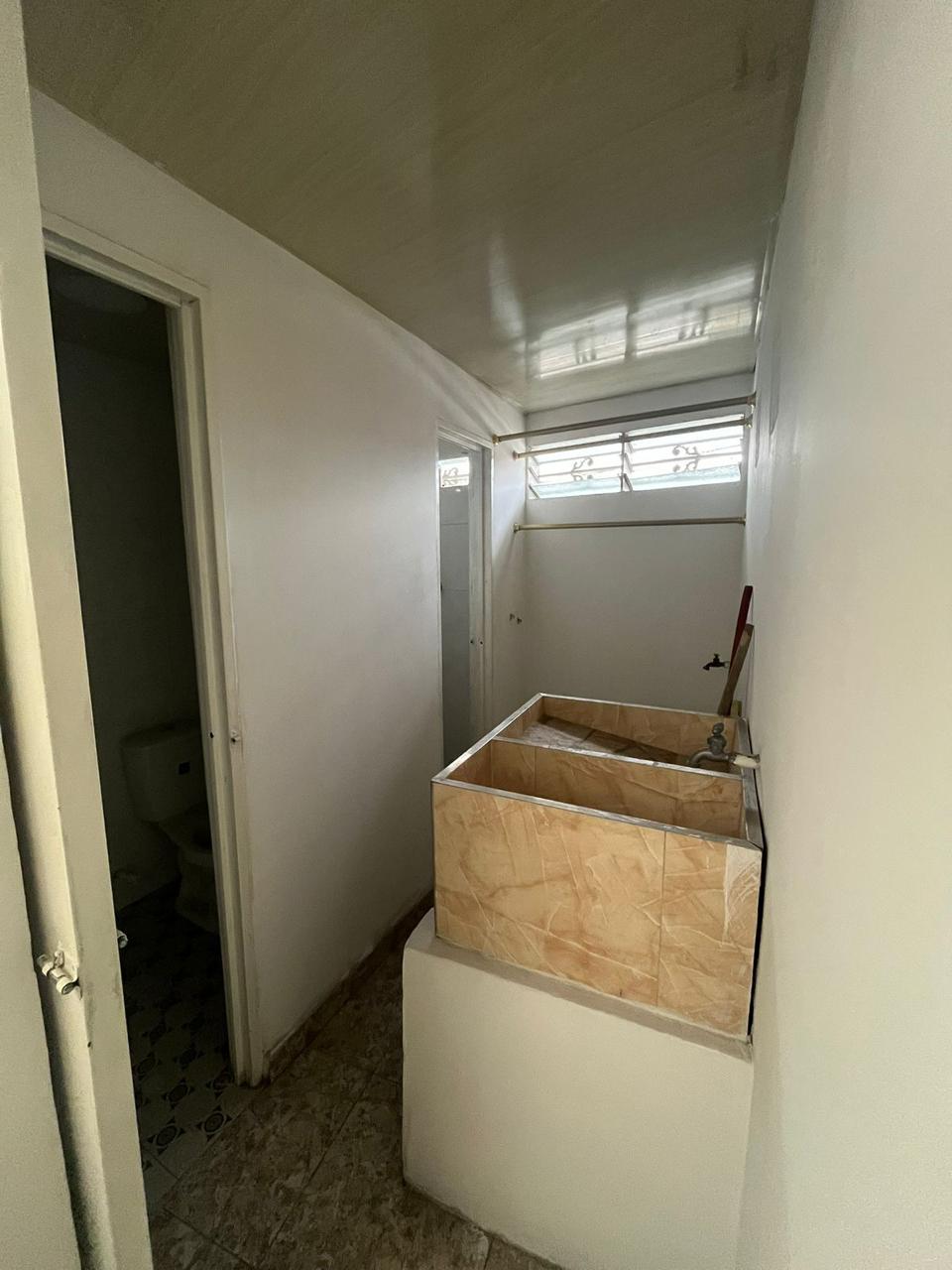 CASA ESQUINERA CON LOCALES COMERCIALES EN VENTA – BARRIO LAS AMÉRICAS, TULUÁ - Imagen 7