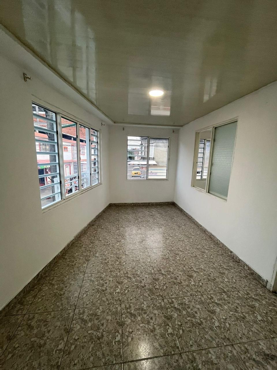 CASA ESQUINERA CON LOCALES COMERCIALES EN VENTA – BARRIO LAS AMÉRICAS, TULUÁ - Imagen 16