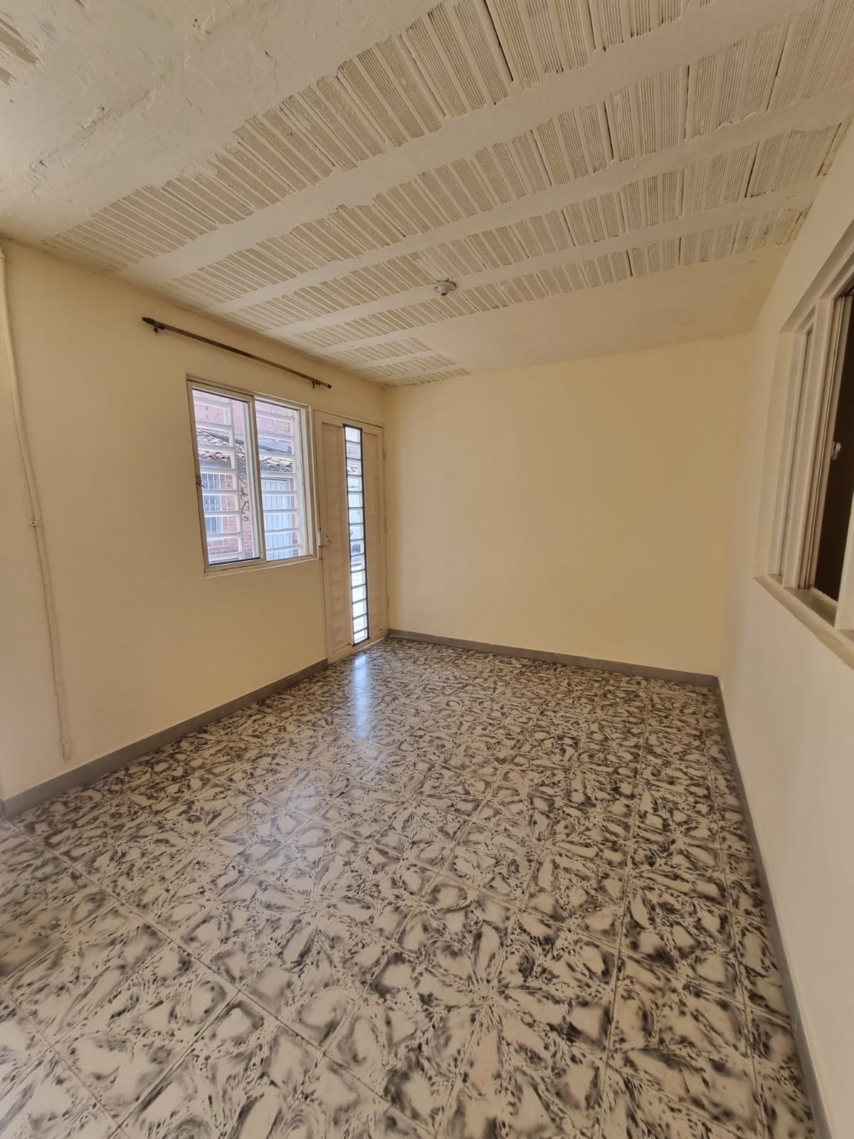 Alquiler de casa en el barrio Farfan - Imagen 4