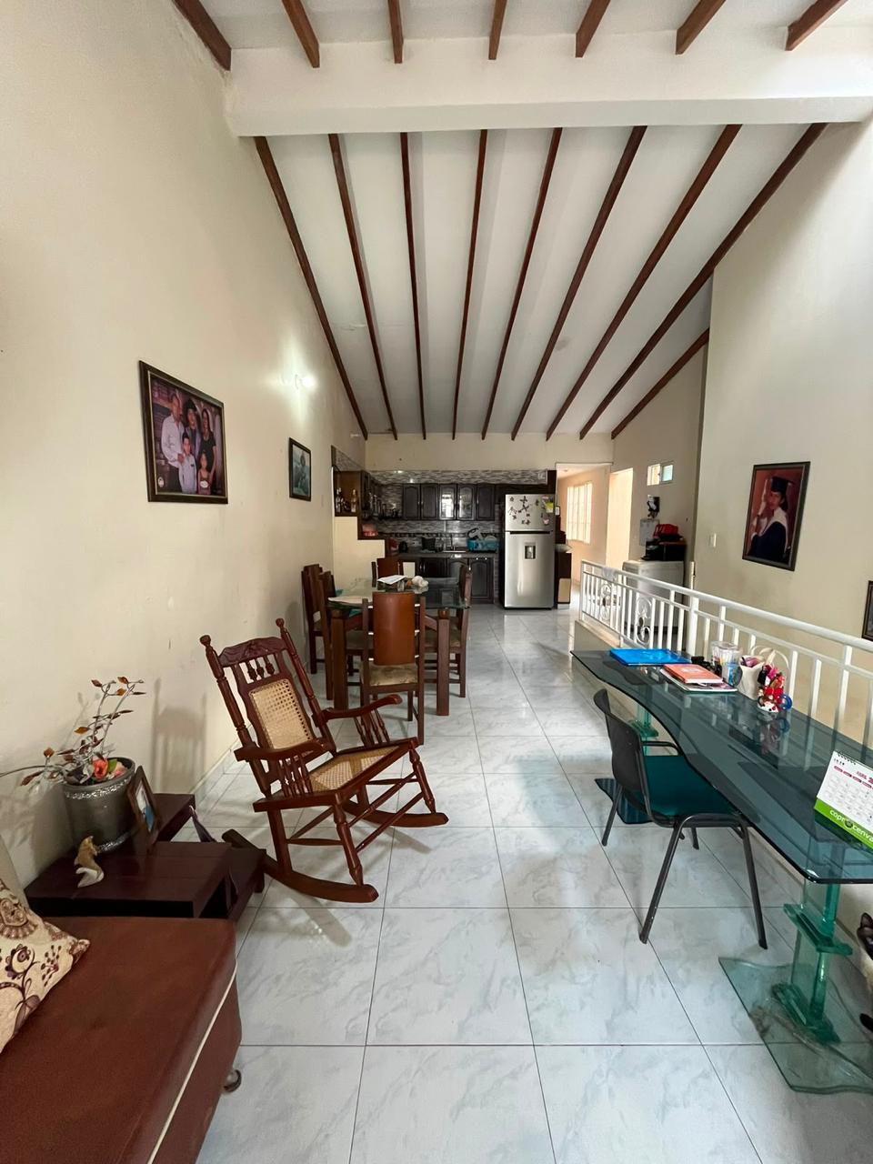 Venta de Casa Bifamiliar en Tuluá, Valle del Cauca, Barrio San Benito
