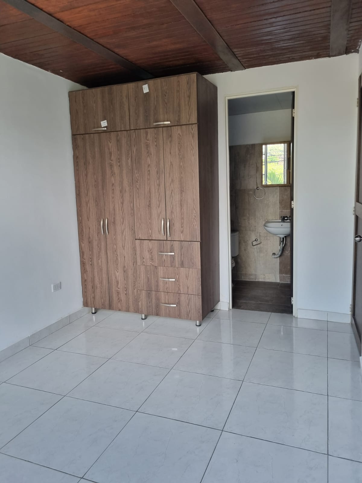 Alquiler de Apartaestudio piso 2 - Tuluá en el barrio Sajonia - Imagen 4